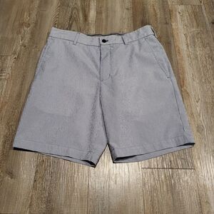 Walter Hagan Pinstriped Seersucker 8" Inseam Shorts Men's Size 32